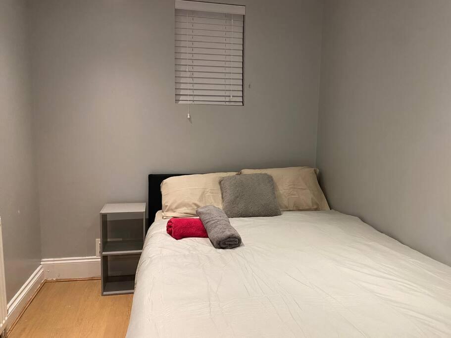 Spacious 2 Bedroom Flat Londen Buitenkant foto